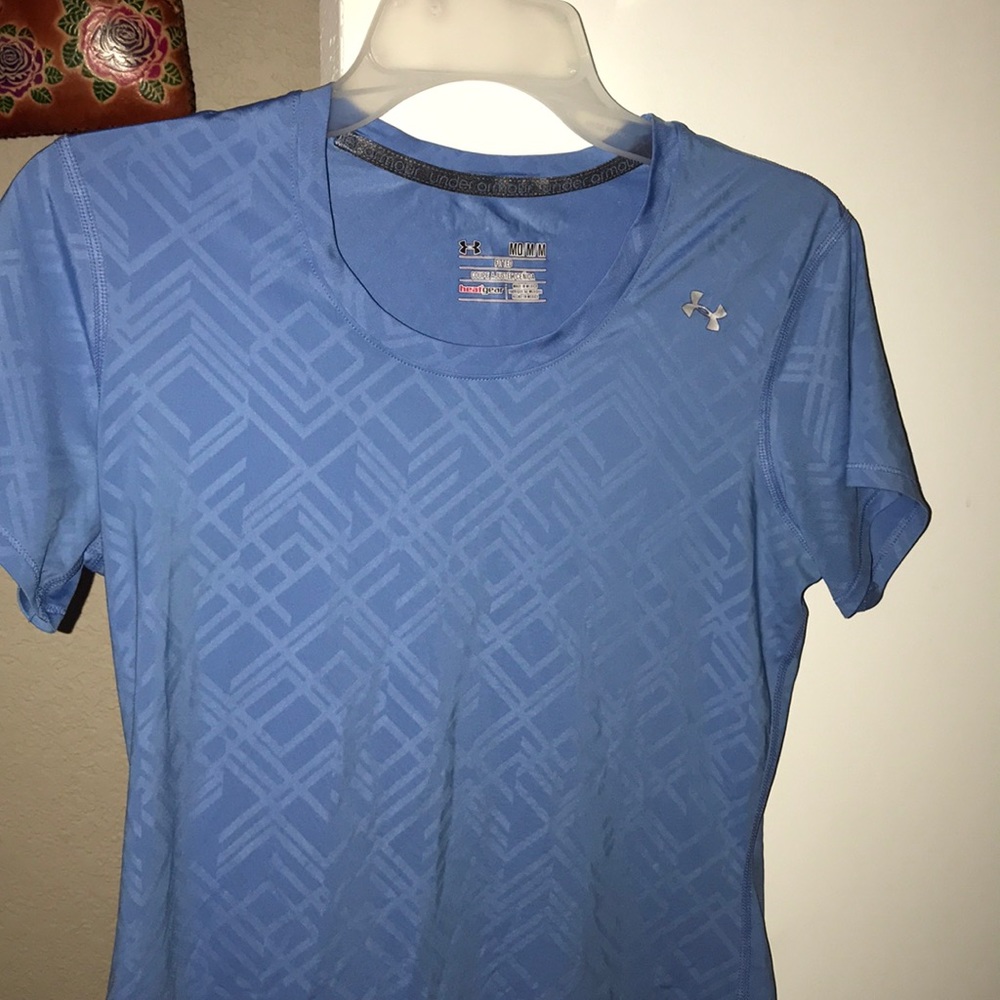 Under armor sports tee